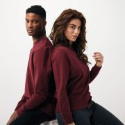 Nachhaltiger Unisex-Rundhalspullover „Pure Comfort“: Branding zum Einkuscheln