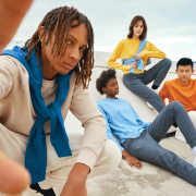 Nachhaltiger Unisex-Rundhalspullover „Pure Comfort“: Branding zum Einkuscheln