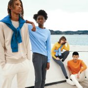 Nachhaltiger Unisex-Rundhalspullover „Pure Comfort“: Branding zum Einkuscheln