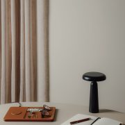 Kompakte LED-Designleuchte „Lumina Touch“: Dein Branding im Rampenlicht