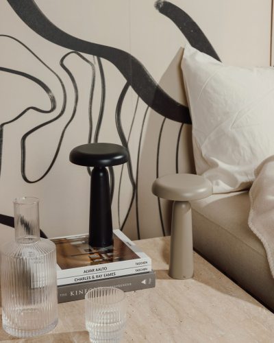 Kompakte LED-Designleuchte „Lumina Touch“: Dein Branding im Rampenlicht