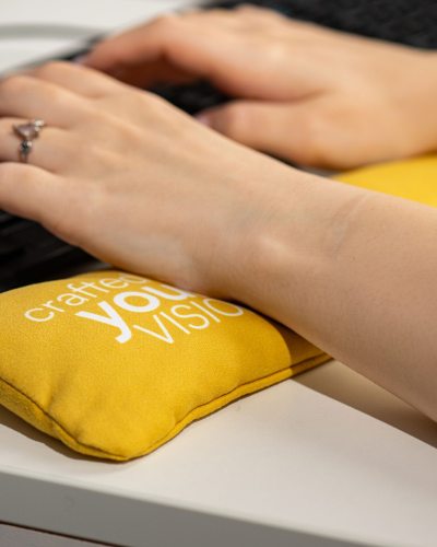 Ergo-Desk Pro: Die professionelle Tastatur-Handauflage für gesundes Arbeiten