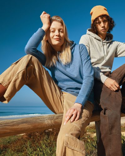 Ungebleichter Eco-Hoodie: Authentizität in ihrer reinsten Form