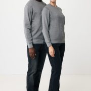 Nachhaltiger Unisex-Rundhalspullover „Pure Comfort“: Branding zum Einkuscheln