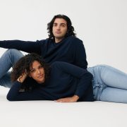 Nachhaltiger Unisex-Rundhalspullover „Pure Comfort“: Branding zum Einkuscheln