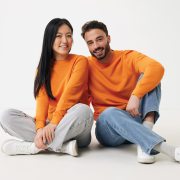 Nachhaltiger Unisex-Rundhalspullover „Pure Comfort“: Branding zum Einkuscheln