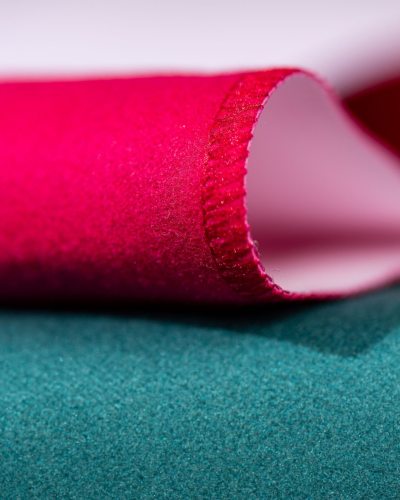 Aero-Soft Ultra-Light Handtuch: High-Tech Performance & All-Over Design