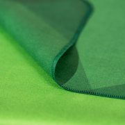 Aero-Soft Ultra-Light Handtuch: High-Tech Performance & All-Over Design