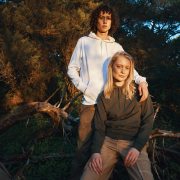 Classic Eco-Hoodie: Zeitloses Design & nachhaltiger Komfort für dein Branding