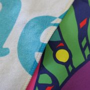 Premium Velvet-Plush Handtuch „Cloud-Touch“: Der Spezialist für Sport, Strand & Sauna