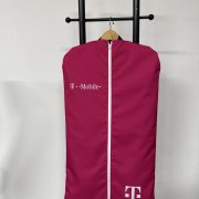 Kleiderbeutel „Protect & Style“: Deine All-Over Werbefläche für unterwegs