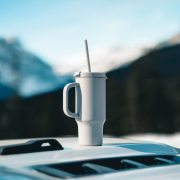 Alpin-Flow RCS Isolierbecher 480ml: Dein nachhaltiger Begleiter für Büro & Outdoor