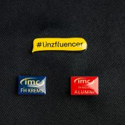 Custom Logo-Pins: Individuelle Anstecknadeln mit Magnet & Trägerkarton