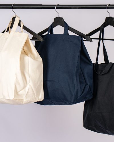 Premium Bio-Twill Tragetasche: 4 Griffe & Fokus auf Logo-Druck