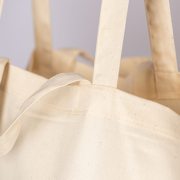 Premium Bio-Twill Tragetasche: 4 Griffe & Fokus auf Logo-Druck